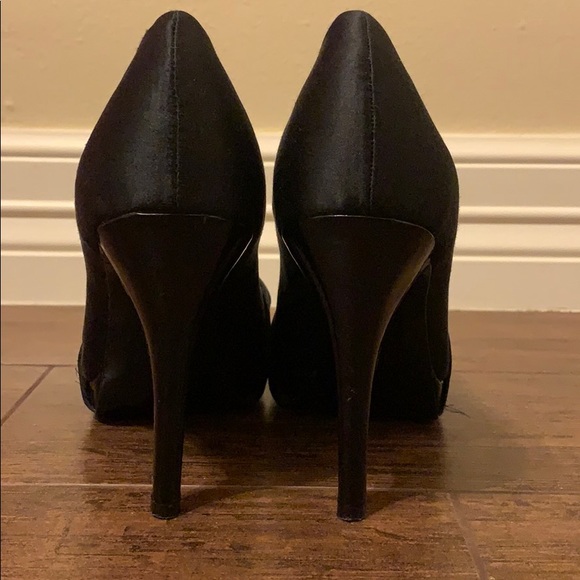 WHBM satin peep toe pumps - Picture 2 of 6